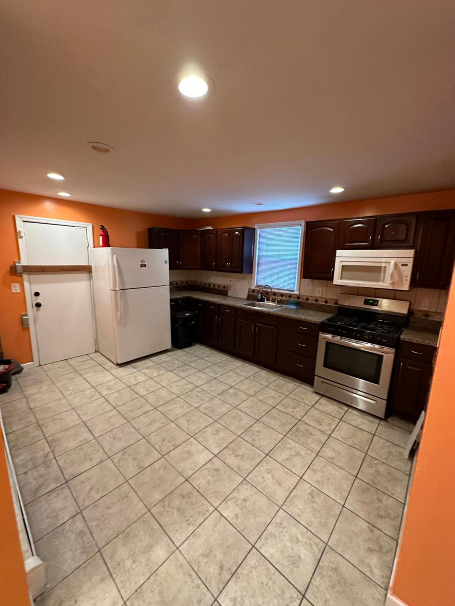 Fidelia Jade Room Queen Bed Minutes From Newark Liberty International Airport And Newark Penn Station Buitenkant foto